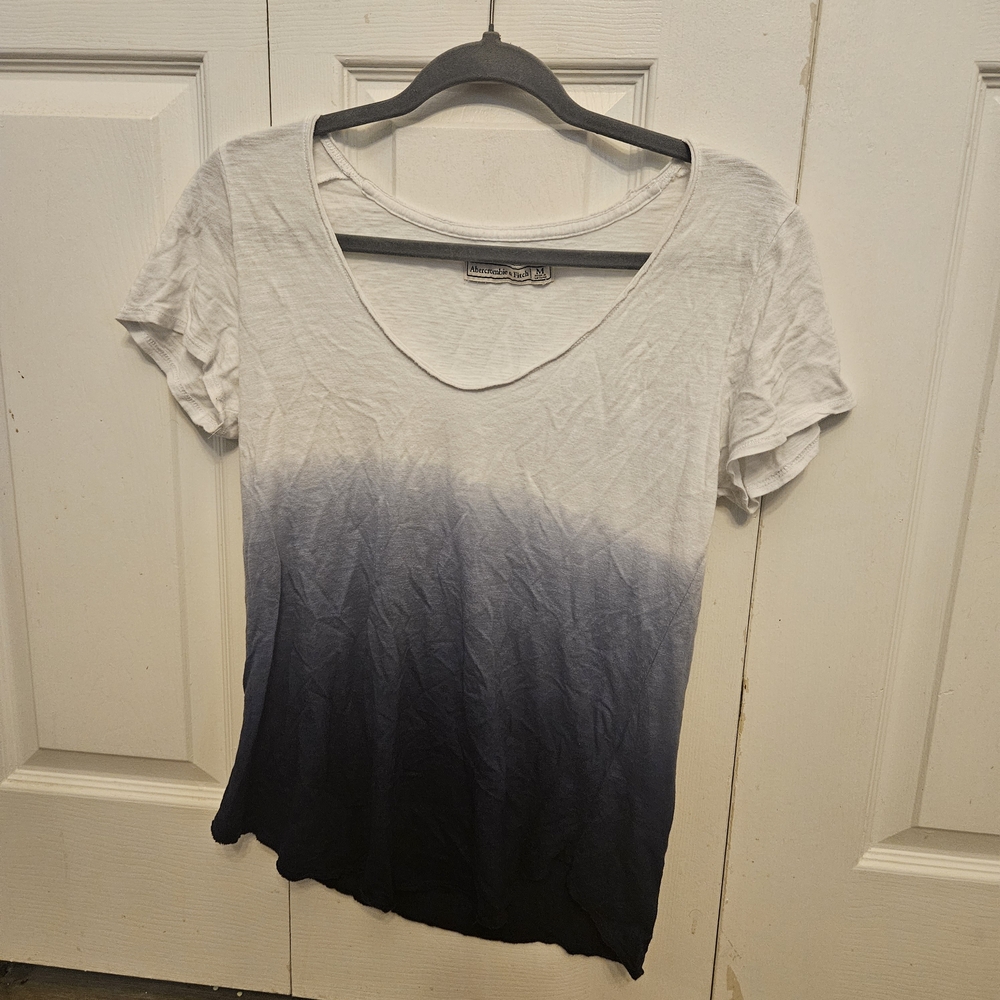 Abercrombie & Fitch White to Navy Ombre Scoop Neck Tee